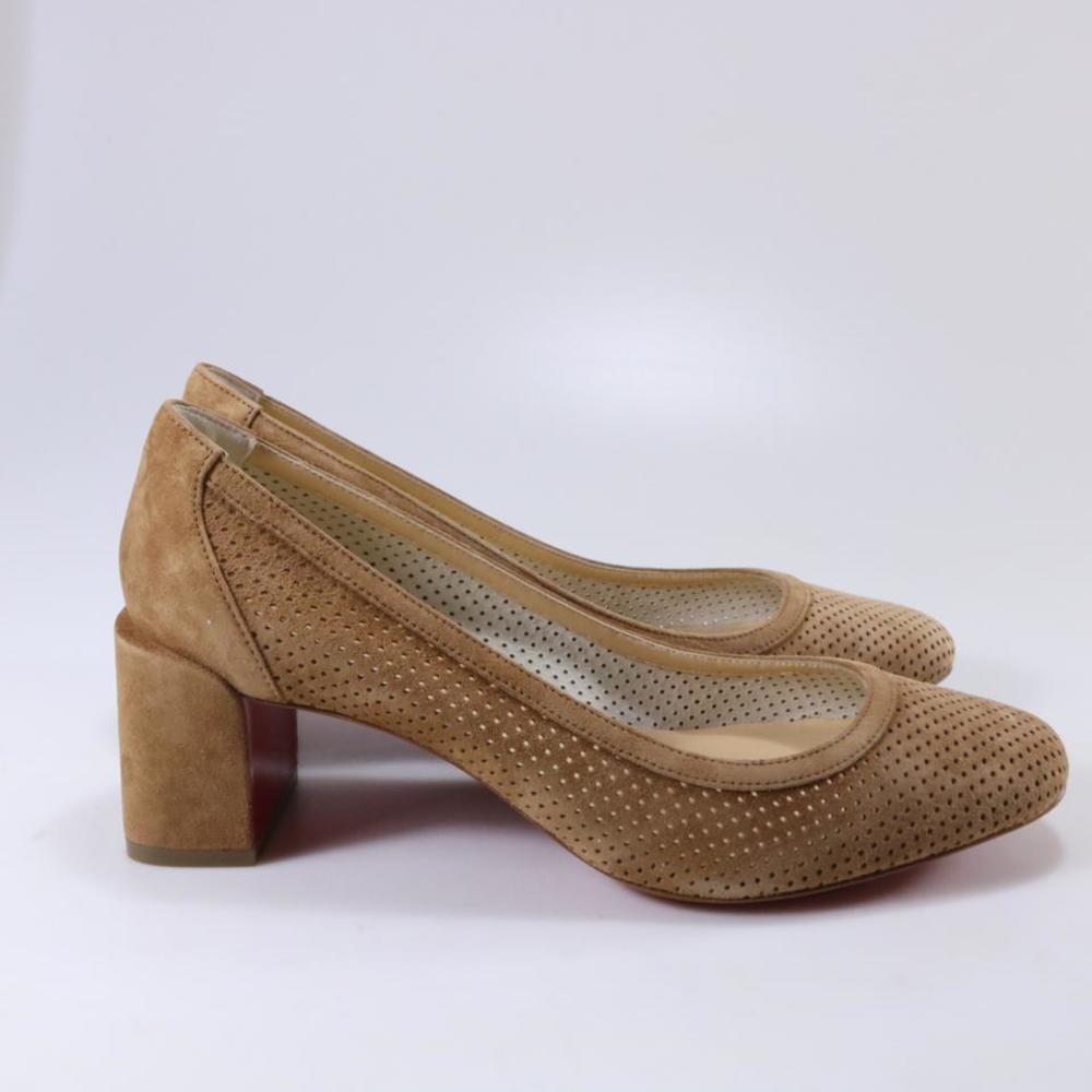 Incastrana 55mm Tan Biscotto Perforated Suede Padded Round Pumps D520